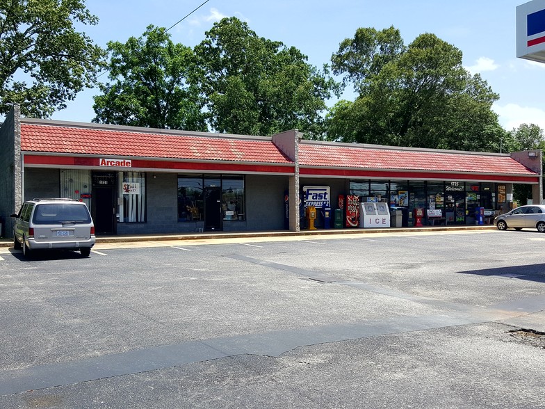 More Photos Of 1723-1725 Fairgrove Church Rd SE, Conover Convenience Store For Sale