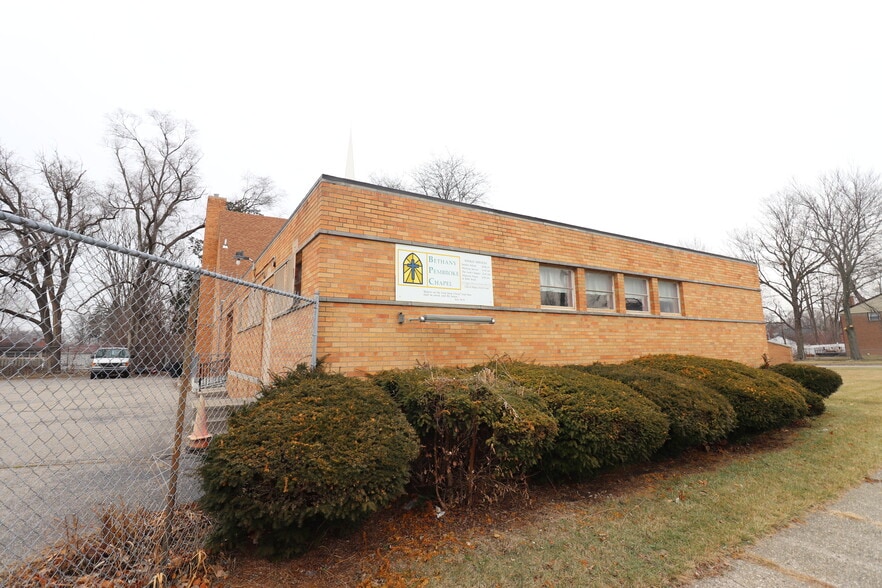 More Photos Of 19901 Burt Rd, Detroit Religious Facility For Sale