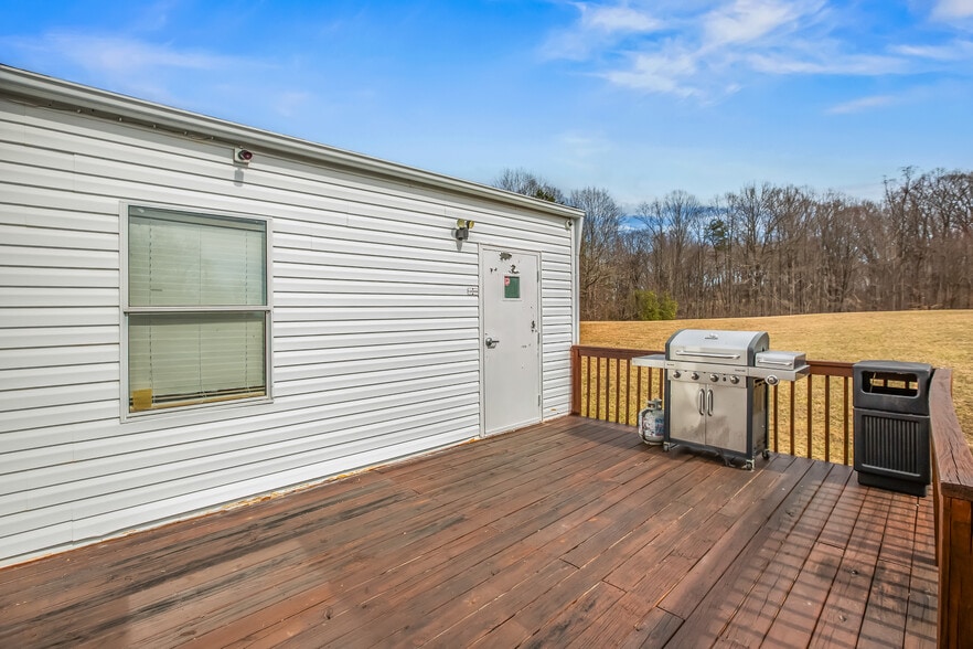 More Photos Of 1255 Mountainview Rd, King Religious Facility For Sale