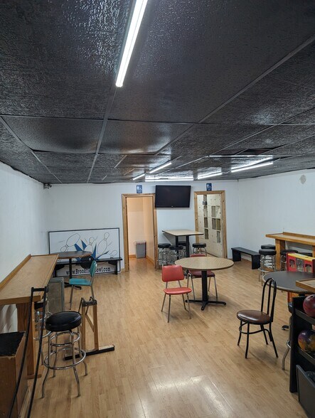 More Photos Of 124 W Boston St, Brookfield Bowling Alley For Sale