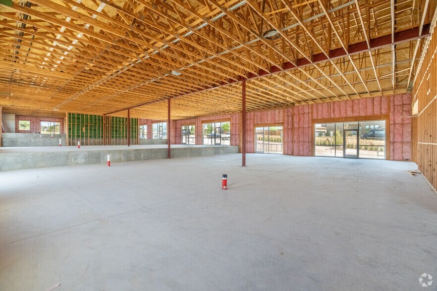 More Photos Of 250 Gerault Rd, Flower Mound Medical For Sale