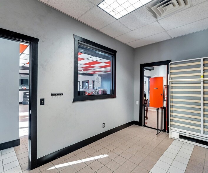 More Photos Of 110 N Courtland St, East Stroudsburg Auto Dealership For Sale
