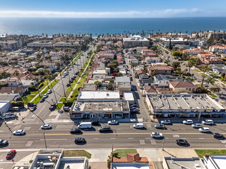 More Photos Of 1213-1223 S Pacific Coast Hwy, Redondo Beach Storefront For Sale