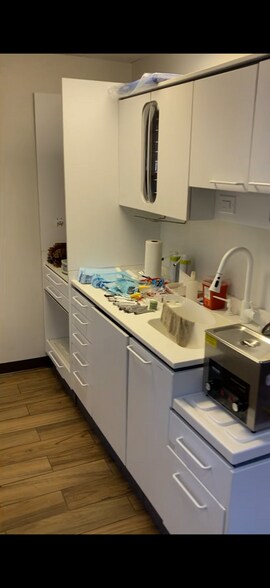 More Photos Of 224 S Weaver Ave, Fremont Office For Sale