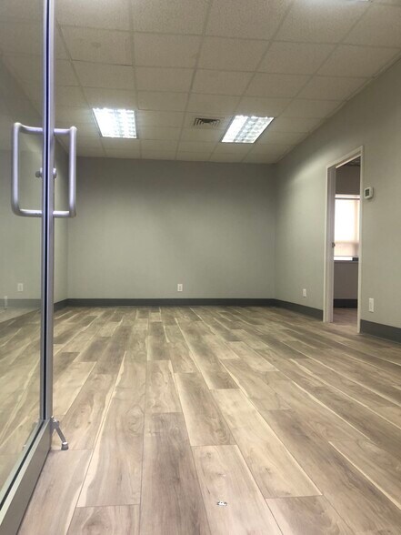 More Photos Of 13343 35th Ave, Flushing Office For Lease