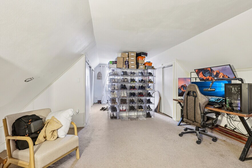 More Photos Of 43 E Main St, Stony Point Specialty For Sale