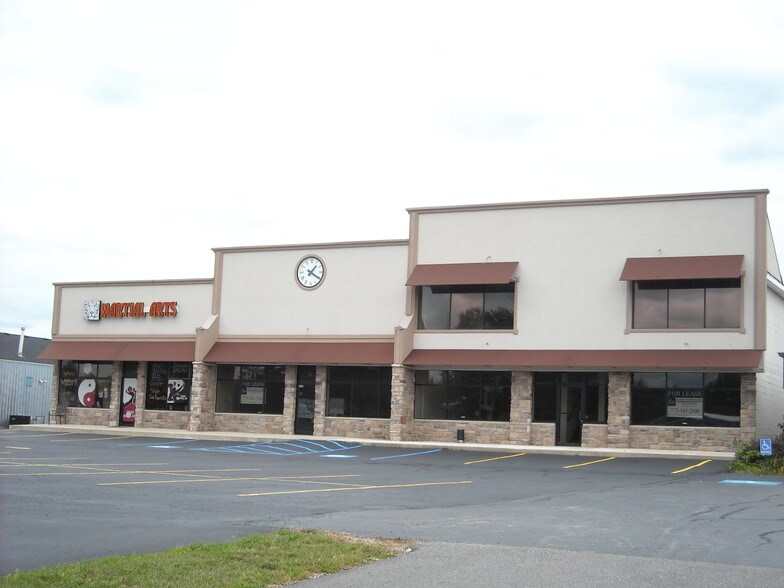 More Photos Of 1583-1587 S Calumet Rd, Chesterton Storefront Retail Office For Lease