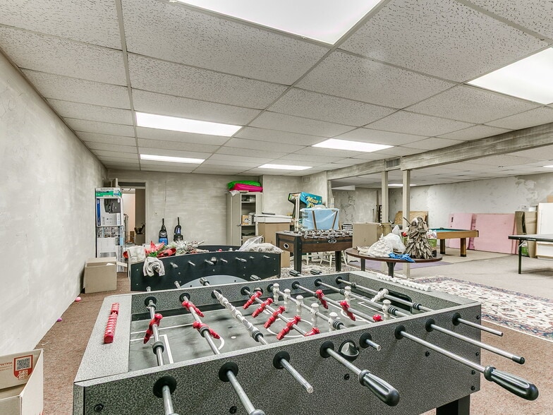 More Photos Of 809 SW 4th St, Moore Religious Facility For Sale