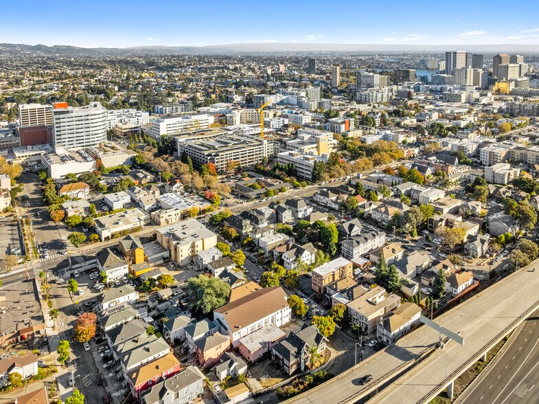 More Photos Of 3227-3231 Telegraph Ave, Oakland Apartments For Sale