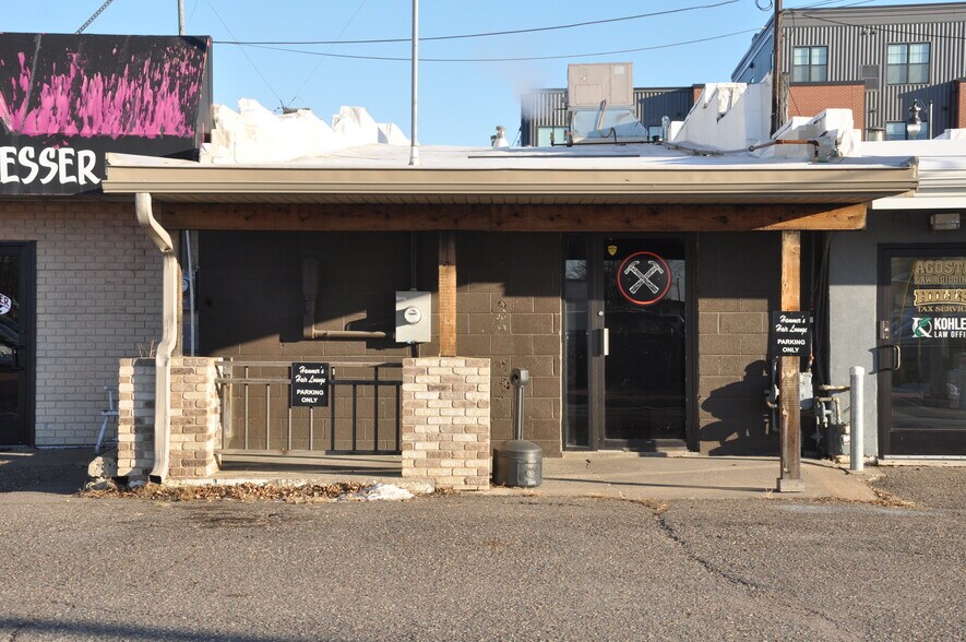 Primary Photo Of 144 W Broadway St, Monticello Storefront For Lease