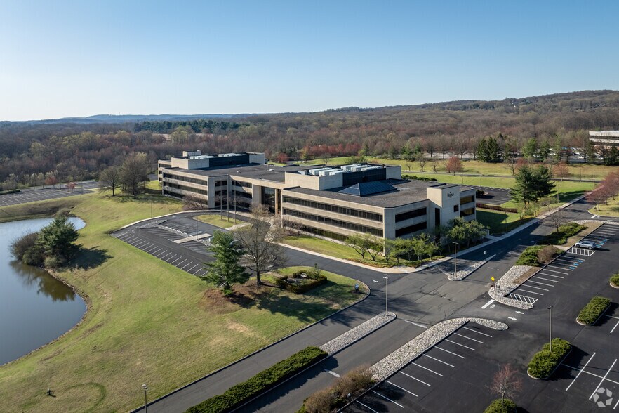 More Photos Of 53 Frontage Rd, Hampton Office For Lease