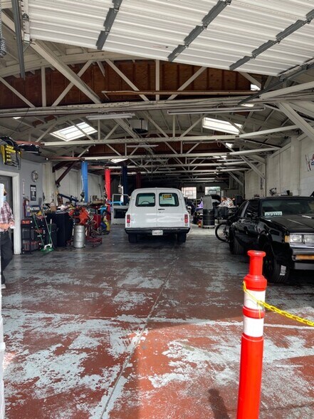 More Photos Of 1672 E 14th St, San Leandro Auto Repair For Sale
