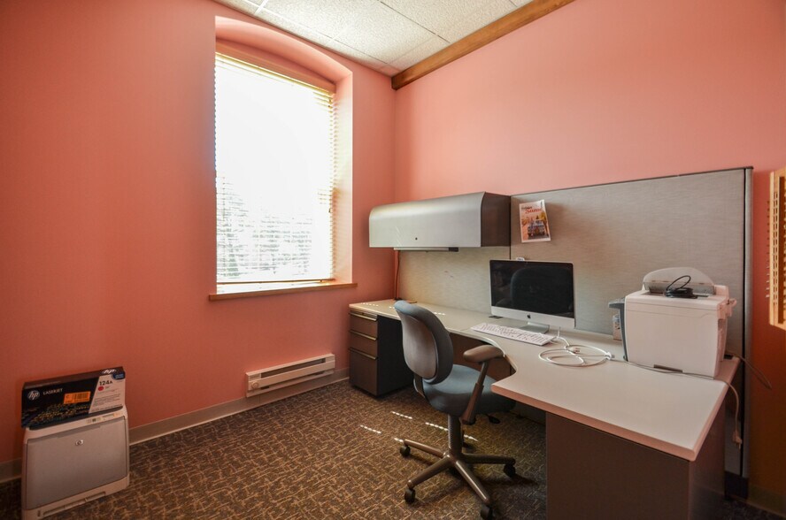 More Photos Of 22 S 2nd St, Emmaus Loft Creative Space For Lease