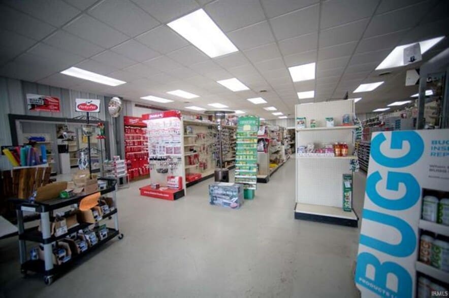 More Photos Of 7362 Russell Dr, Bicknell General Retail For Sale