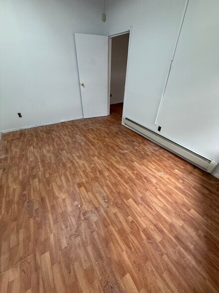 More Photos Of 64-03 Roosevelt Ave, Woodside Storefront Retail Office For Lease