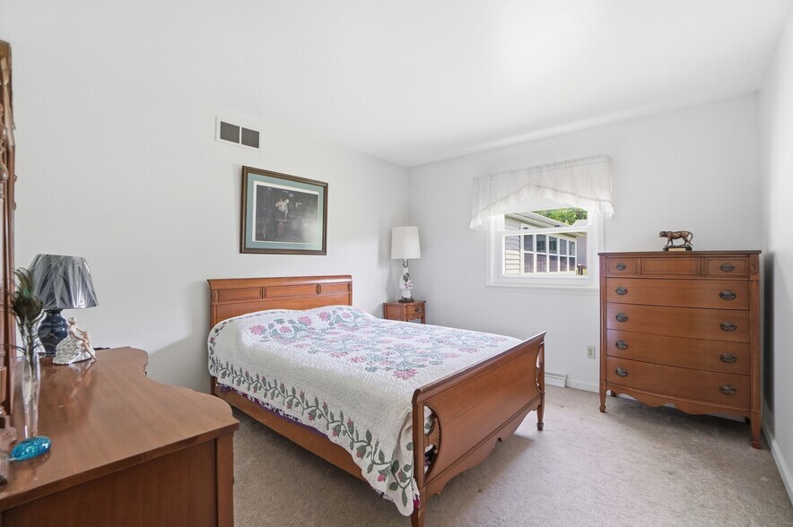 More Photos Of 2996 Millville Shandon Rd, Hamilton Specialty For Sale