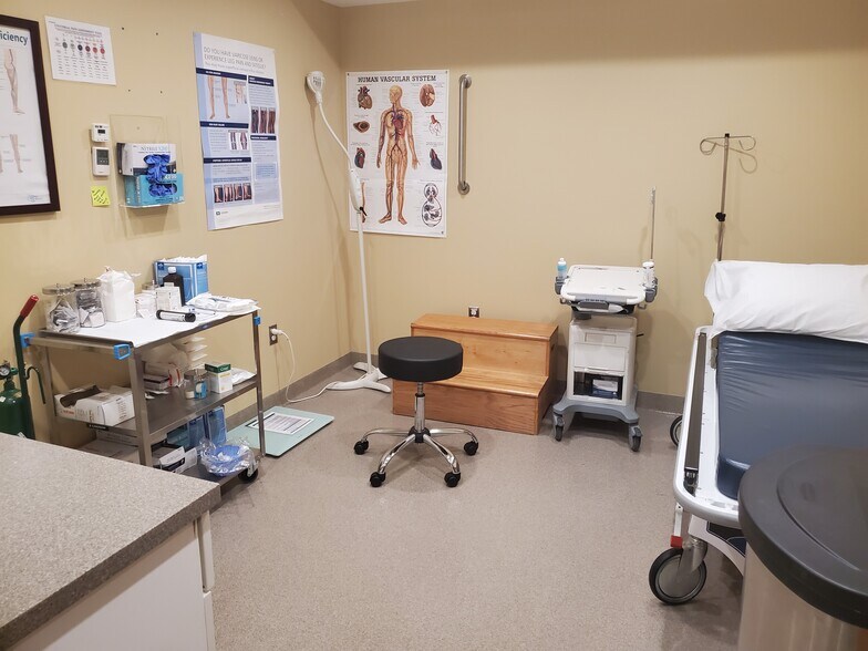 More Photos Of 150 S Pearl St, Pearl River Medical For Sale