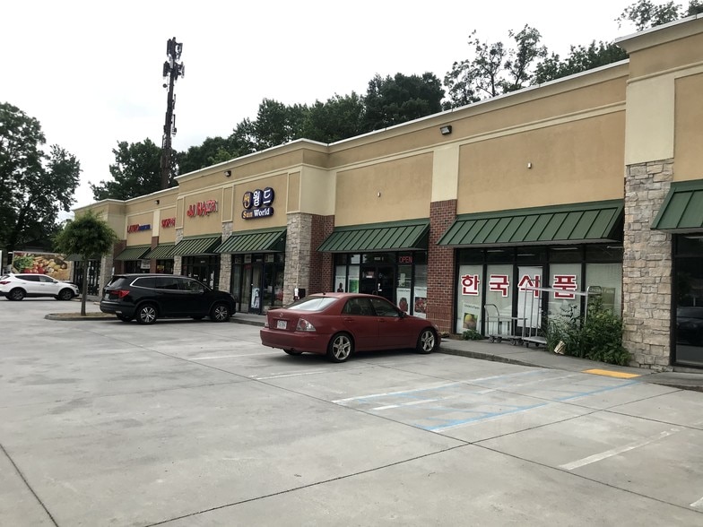More Photos Of 13633 Warwick Blvd, Newport News Unknown For Lease