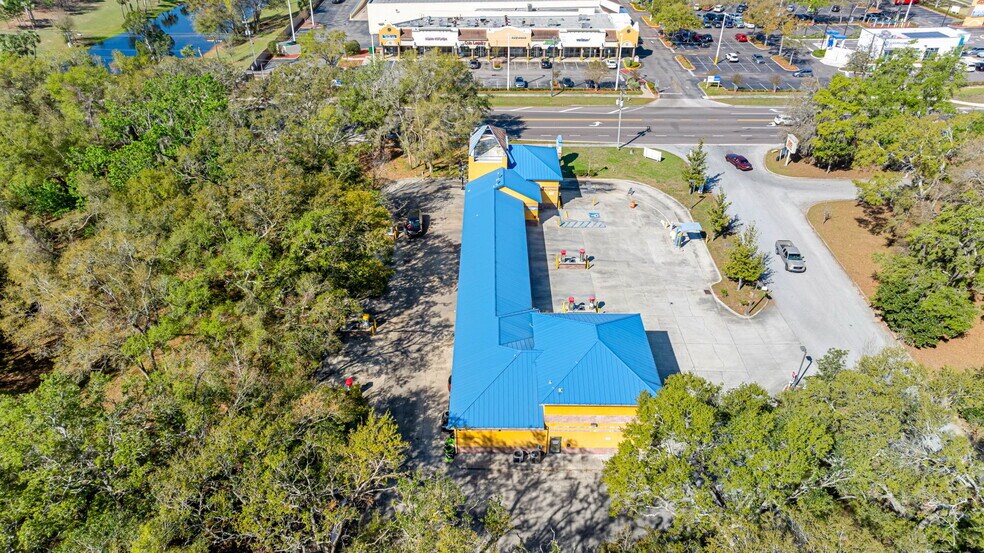 More Photos Of 113 S Valrico Rd, Valrico Carwash For Sale