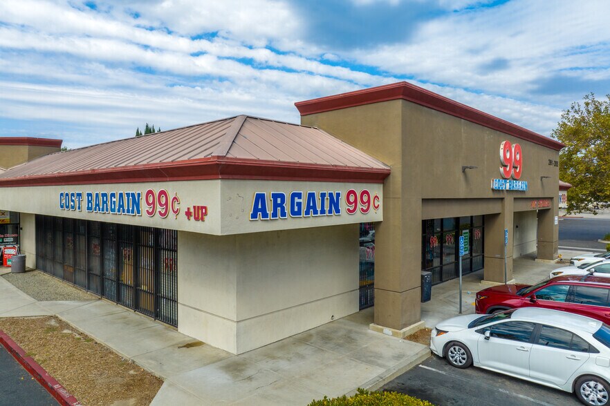 More Photos Of 2061-2085 S Garey Ave, Pomona Storefront Retail Office For Lease