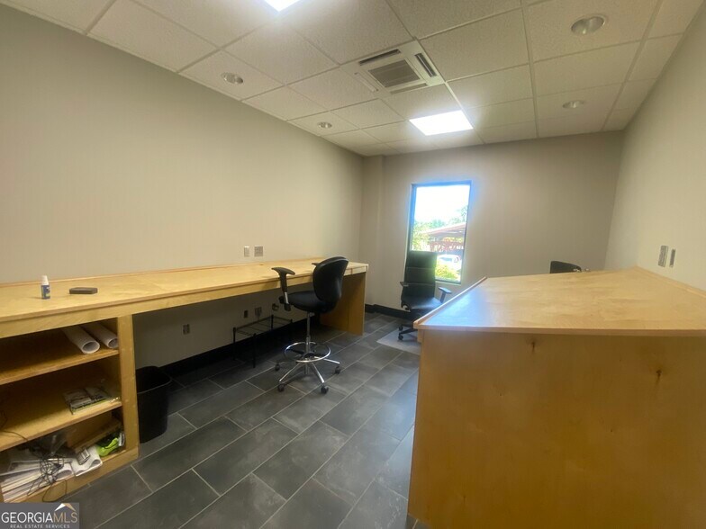 More Photos Of 1124 GA Highway 29 S, East Dublin Office For Sale