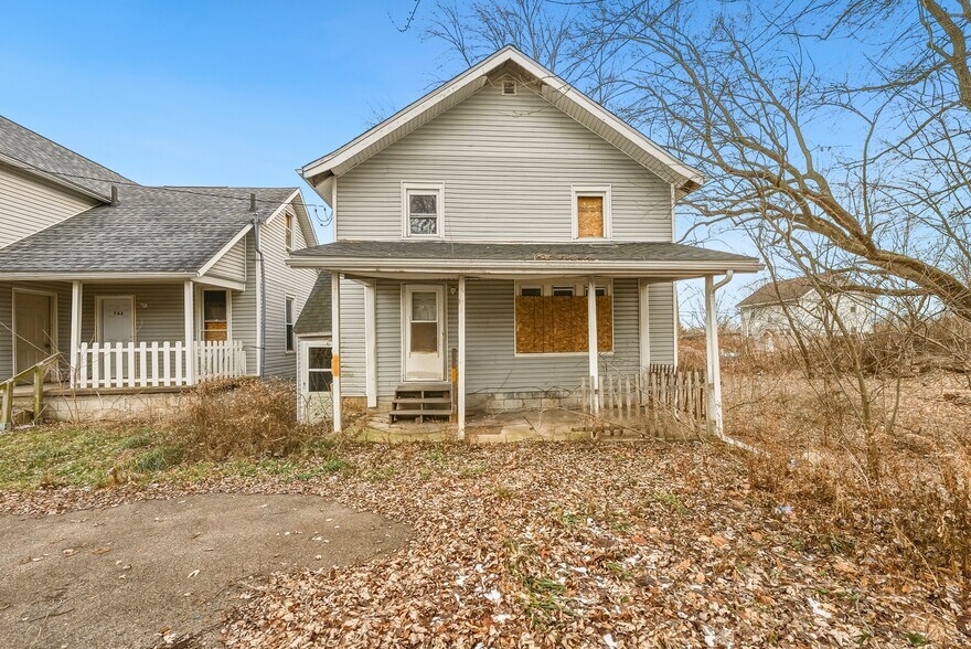 More Photos Of 763 Bowman St, Mansfield Multifamily For Sale