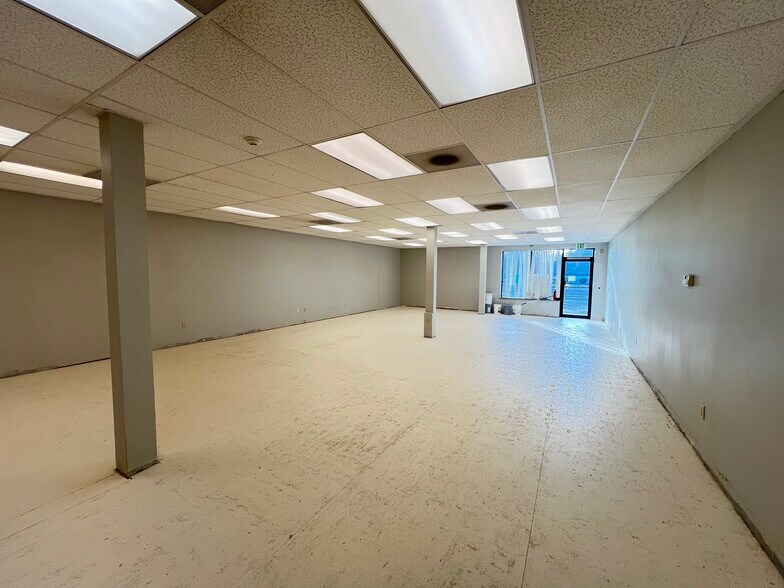 More Photos Of 5317 NE Saint Johns Rd, Vancouver Warehouse For Lease