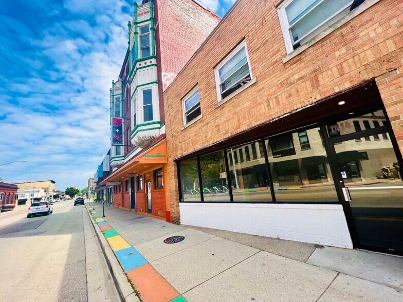 More Photos Of 1414 Plainfield Ave NE, Grand Rapids Storefront For Lease