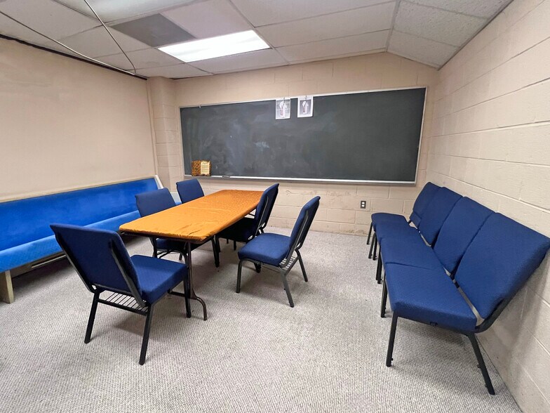 More Photos Of 4417 Douglas St NE, Washington Religious Facility For Sale