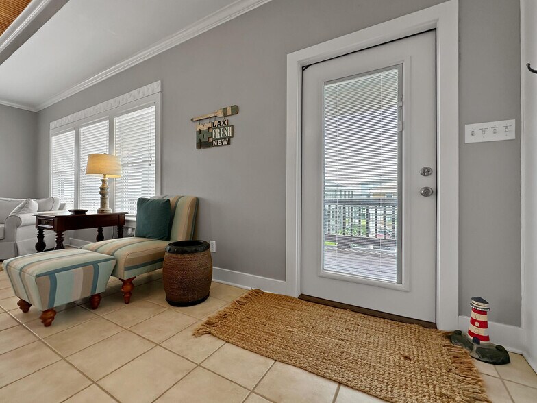 More Photos Of 944 Raymond, Crystal Beach Specialty For Sale