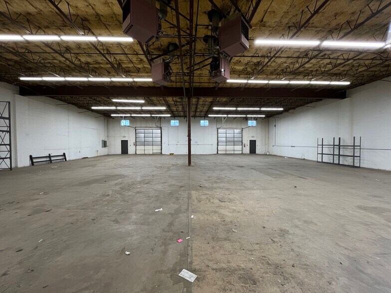 More Photos Of 2610 S Raritan Cir, Englewood Industrial For Sale