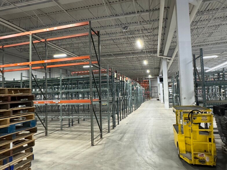 More Photos Of 155 Perry Rd, Bangor Distribution For Lease