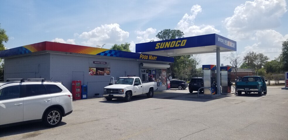 More Photos Of 123 S Charles Richard Beall Blvd, Debary Convenience Store For Sale