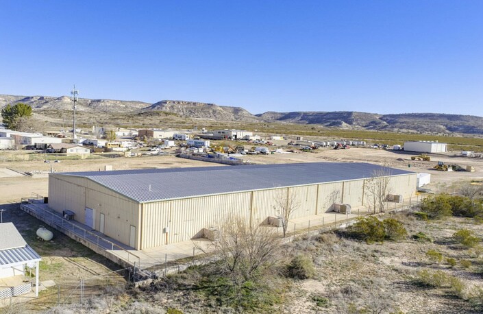 More Photos Of 1655 S Sullivan Ln, Camp Verde Warehouse For Lease