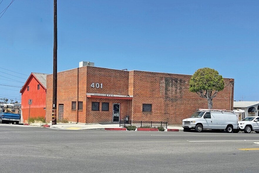 Primary Photo Of 401 N La Brea Ave, Inglewood Warehouse For Lease