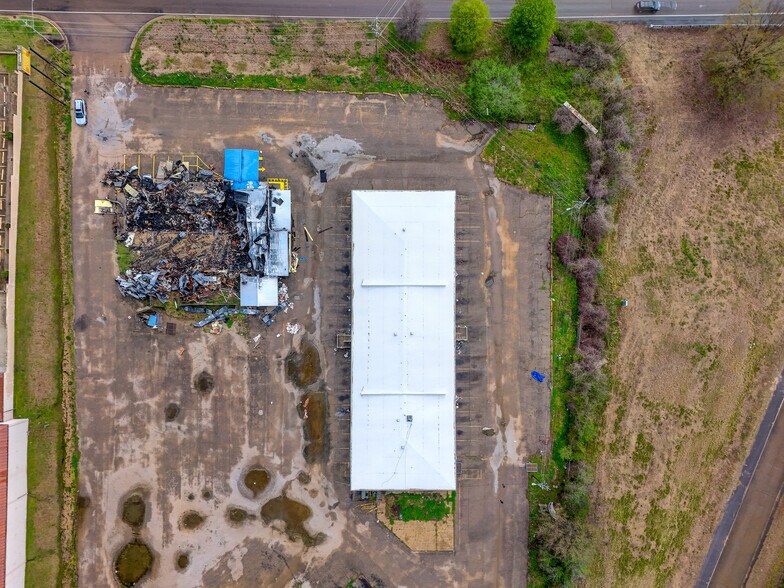 Primary Photo Of 3955 Clay St, Vicksburg Hotel For Sale