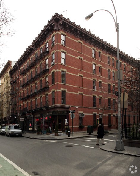 More Photos Of 120-126 Christopher St, New York Apartments For Lease