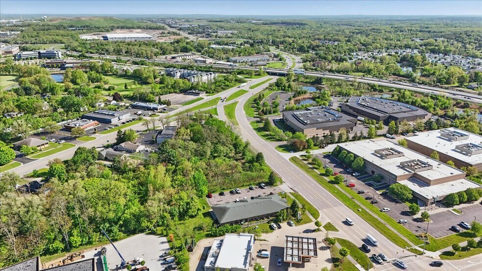 More Photos Of 2545 N Opdyke Rd, Auburn Hills Medical For Sale