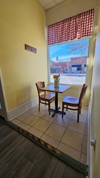 More Photos Of 2727 Cleveland St, Elloree Restaurant For Sale