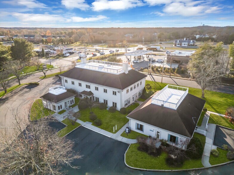 More Photos Of 1 Dag Hammarskjold Blvd, Howell Medical For Lease