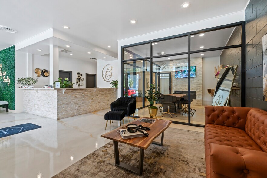 More Photos Of 823 15th St, Modesto Office For Sale