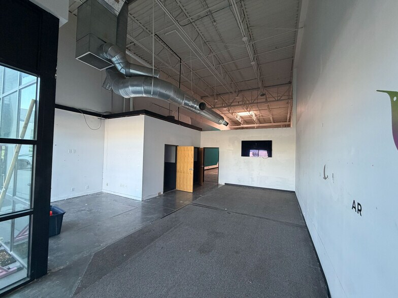 More Photos Of 4220 W 2100 S, Salt Lake City Light Manufacturing For Lease