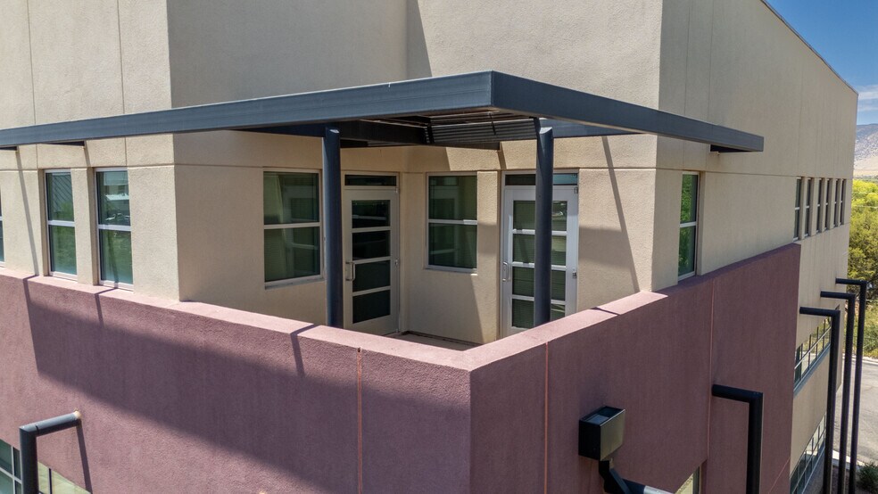More Photos Of 500 N Garden Ave, Sierra Vista Office For Lease
