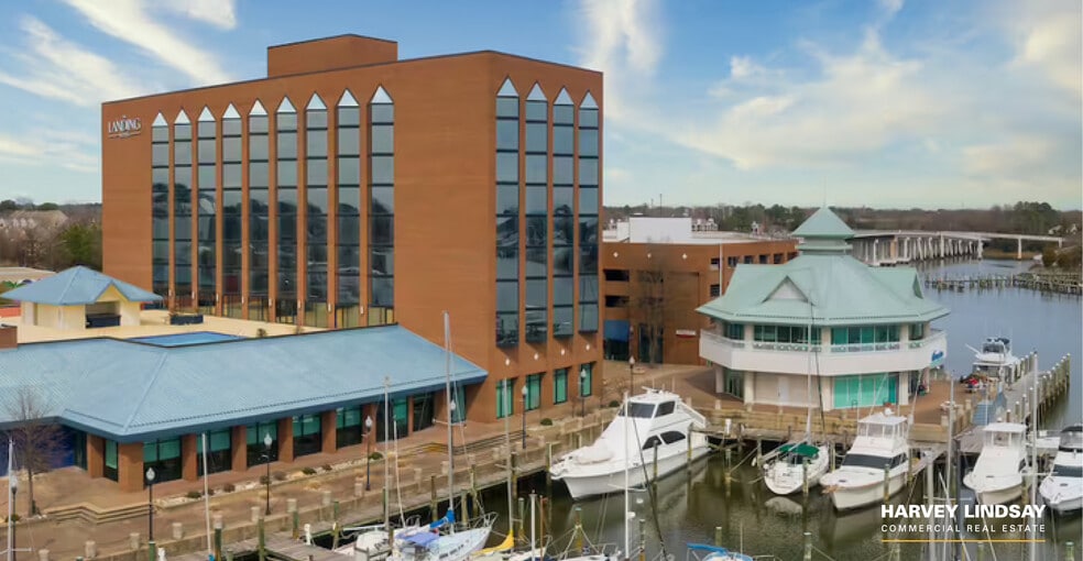 More Photos Of 720-774 Settlers Landing Rd, Hampton Parking Garage For Lease