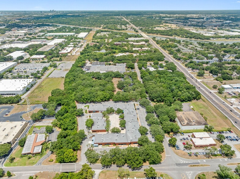 More Photos Of 9417 Princess Palm Ave, Tampa Office For Sale