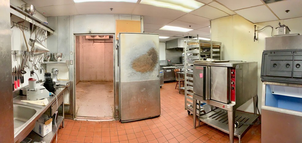 More Photos Of 23 S Main St, Hanover Office For Lease