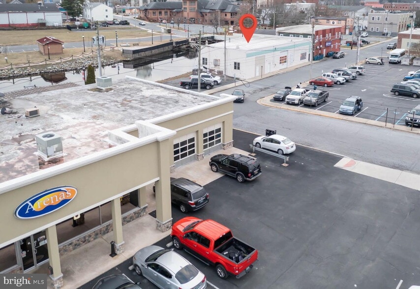 More Photos Of 112 Park Ave, Milford Flex For Sale