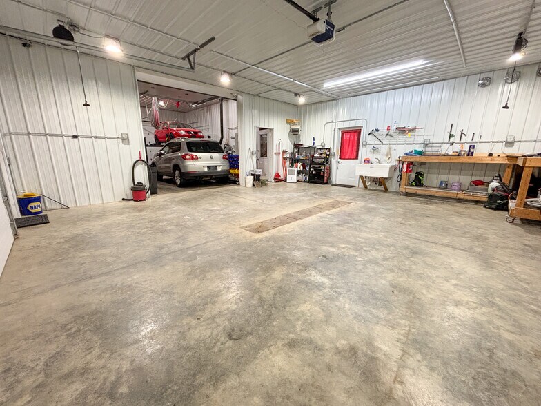 More Photos Of 32738 US 71, Menahga General Retail For Sale