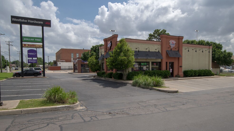 More Photos Of 7120-7140 NW 23rd St, Bethany Unknown For Lease