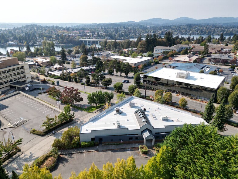 More Photos Of 2600-2602 Cherry Ave, Bremerton Medical For Sale